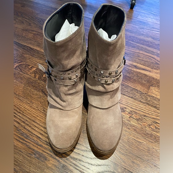 Shoe biz bought in Paris on a design trip tan suede fold over western boots. - Picture 1 of 4